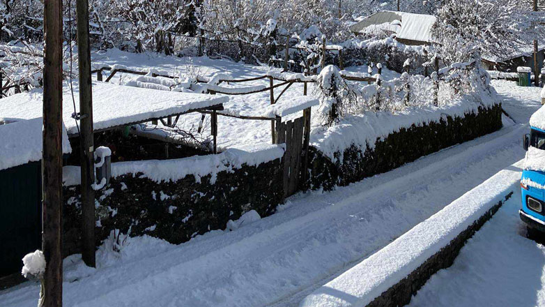 Η δύσκολη καθημερινότητα ενός 14χρονου μαθητή σε 1.000 μέτρα υψόμετρο, στο Ανατολικό Ζαγόρι