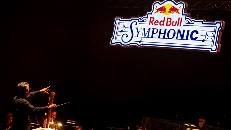 Tο Μέγαρο Μουσικής Αθηνών «σείστηκε» από το πιο δυνατό Red Bull Symphonic