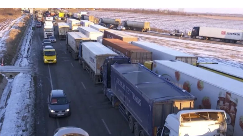 Ρουμανία: Διαδηλώσεις αγροτών και φορτηγατζήδων κοντά στα σύνορα με την Ουκρανία