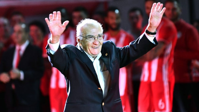 Ολυμπιακός: Πέθανε ο μεγάλος Γιώργος Δαρίβας