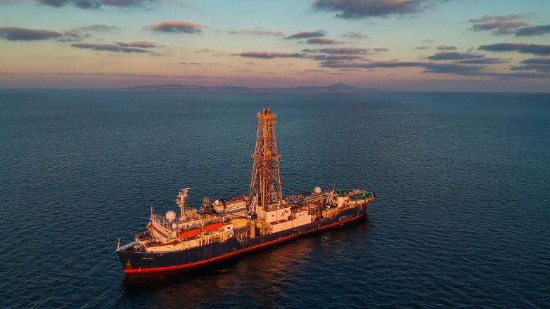 Άγνωστη υποθαλάσσια ηφαιστειακή έκρηξη έφεραν στο φως έρευνες στη Σαντορίνη