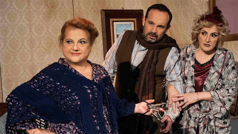 Το θρυλικό «Έκτο Πάτωμα» επιστρέφει στη σκηνή του Παλλάς για λίγες παραστάσεις Το θρυλικό «Έκτο Πάτωμα» επιστρέφει στη σκηνή του Παλλάς για λίγες παραστάσεις