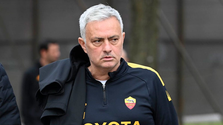 Ρόμα: Απολύθηκε ο Μουρίνιο