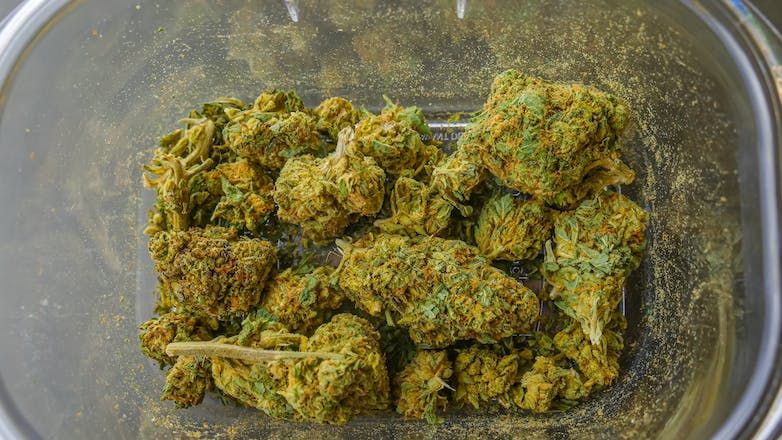 Kush: Tο νέο ναρκωτικό που πιστεύεται ότι περιέχει θραύσματα οστών