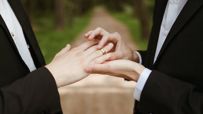 Νομοσχέδιο για τα ομόφυλα ζευγάρια: Συνεχίζεται η ενημέρωση βουλευτών της ΝΔ