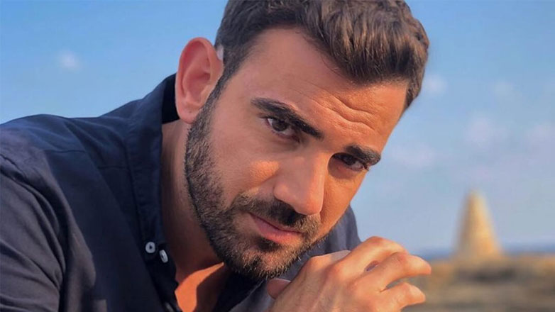 Στο Άγιο Όρος ο Νίκος Πολυδερόπουλος λίγες εβδομάδες μετά τον ξαφνικό θάνατο του αδελφού του