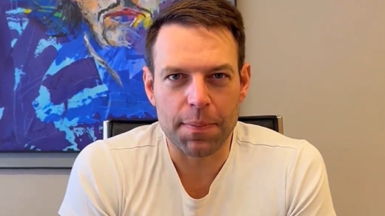 Κασσελάκης: «Η επαφή με την πραγματικότητα αποκτάται όταν μιλάς με τον κόσμο, όχι με τους οπαδούς σου»