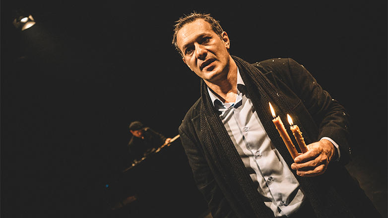 «Ο Αμερικάνος» του Αλέξανδρου Παπαδιαμάντη με τον Θανάση Σαράντο