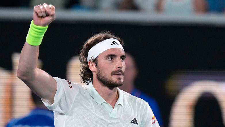 Τσιτσιπάς: «Κάποιος πρέπει να νικήσει τον Τζόκοβιτς»