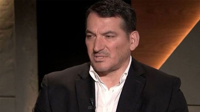 Πύρρος Δήμας: Τα πρώτα χρόνια στην Αλβανία, το παρατσούκλι «Γκρέκο μασκαρά» και η προσωπική του ζωη