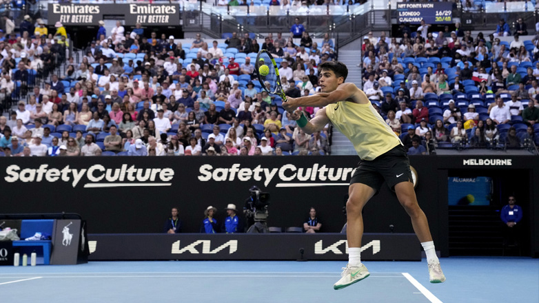 Australian Open: Δύσκολες νίκες για Αλκαράθ, Σβέρεφ και Ρουντ