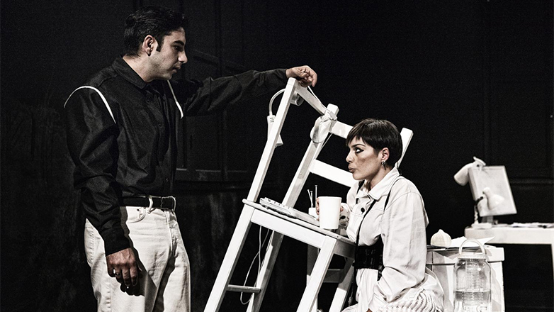 «Γιατί Τώρα», από τη Θεατρική Ομάδα Ανδρομέδα στο Θέατρο 104