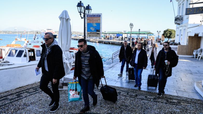 ΣΥΡΙΖΑ: Ποιοι δεν θα πάνε στις Σπέτσες