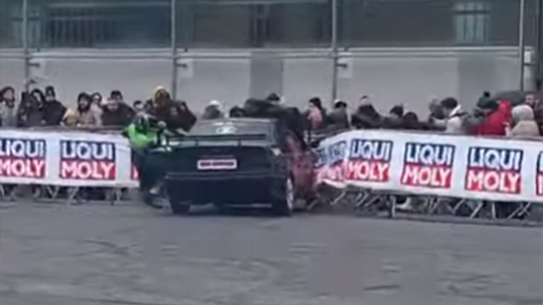 Ιταλία: Αυτοκίνητο επίδειξης έπεσε σε θεατές – Δείτε βίντεο