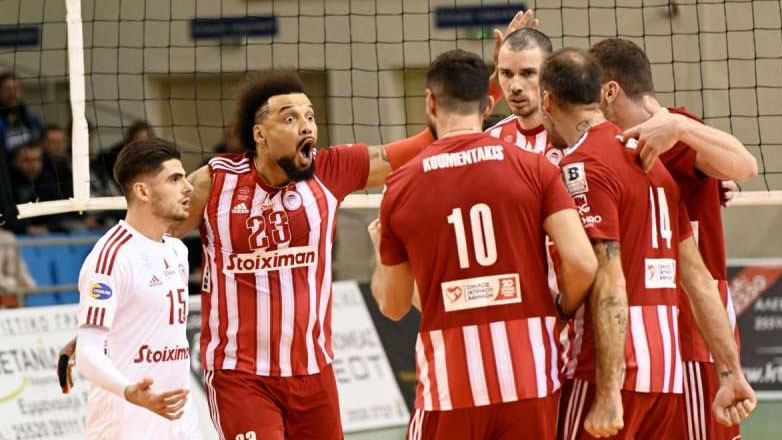 Βόλεϊ: Πέρασε από την Ορεστιάδα ο πρωτοπόρος Ολυμπιακός, 3-0 τον Άθλο