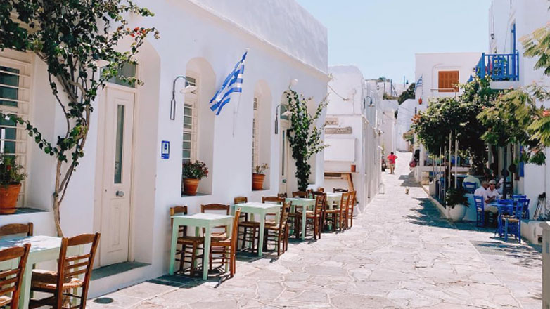 Vogue: Η Σίφνος στα 11 καλύτερα ταξιδιωτικά μέρη του κόσμου για το 2024