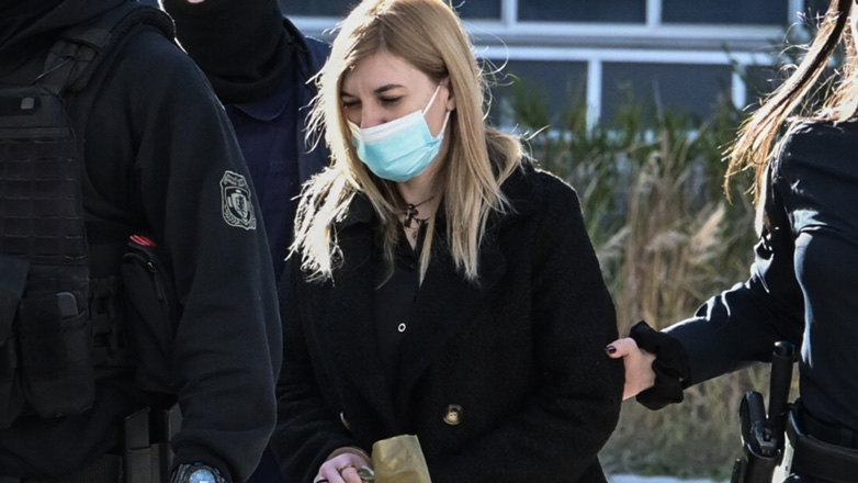 Ενώπιον του Μικτού Ορκωτού Δικαστηρίου, η Ρούλα Πισπιρίγκου για τον θάνατο της Μαλένας και της Ίριδας