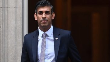 Σούνακ: Το Λονδίνο θα ανακοινώσει νέες κυρώσεις κατά των Χούθι