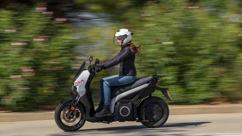 Νέο Προωθητικό Πρόγραμμα SEAT MÓ 125 – Τώρα νέα τιμή 3.990€ και υψηλές επιδόσεις σε ένα πακέτο