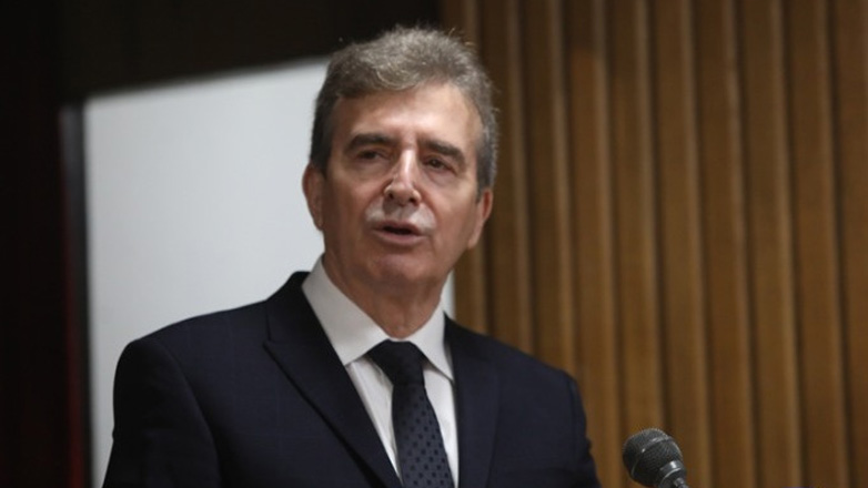 Χρυσοχοΐδης: Στις 12 Φεβρουαρίου ανοίγουν τα γήπεδα