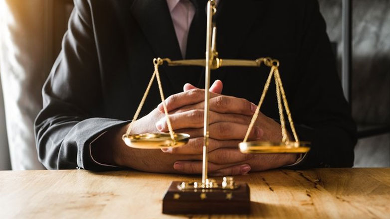 Ηράκλειο: Πέντε χρόνια κάθειρξη σε 40χρονη για επίθεση με βιτριόλι