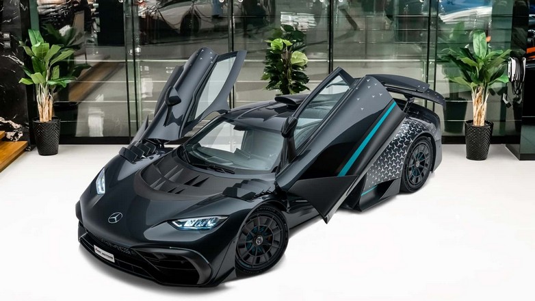 Ποια αντιπροσωπεία πουλάει μοντέλο της Mercedes, στην διπλάσια τιμή απ’ ότι η ίδια η Mercedes;