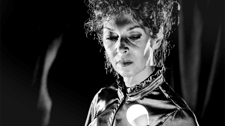 Το Πορτραίτο της Δήμητρας Παπαδήμα στο Θέατρο Olvio