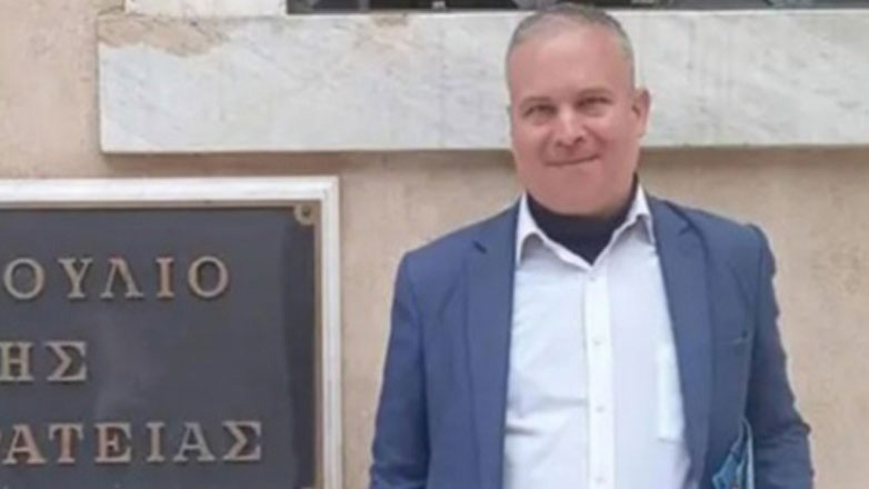 Ευρωπαϊκό Δικαστήριο: Νόμιμη η απαγόρευση της μαντίλας σε δημόσιες υπηρεσίες και εταιρείες