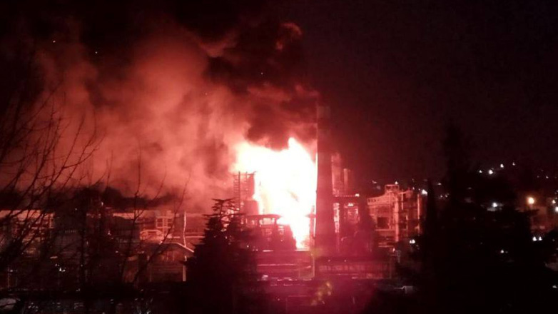 Στις φλόγες διυλιστήριο στη νότια Ρωσία