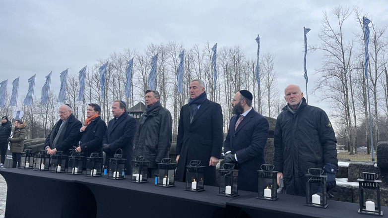 Στο Άουσβιτς για τη Διεθνή Ημέρα Μνήμης των θυμάτων του Ολοκαυτώματος ο Γ. Παπανδρέου