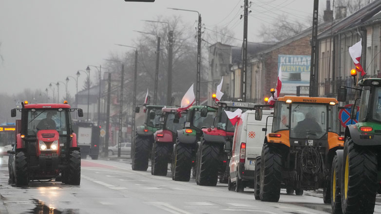 Πολωνία: Οι αγρότες απέκλεισαν περισσότερους από 160 δρόμους στη χώρα