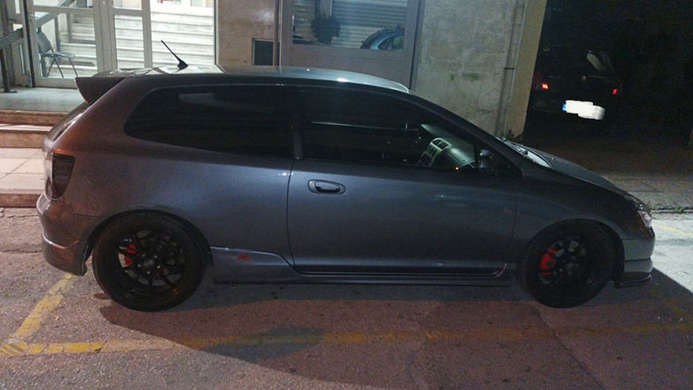 Έκαναν κόντρες με αυτοκίνητα στην παραλιακή λεωφόρο τρέχοντας με 140 χιλιόμετρα