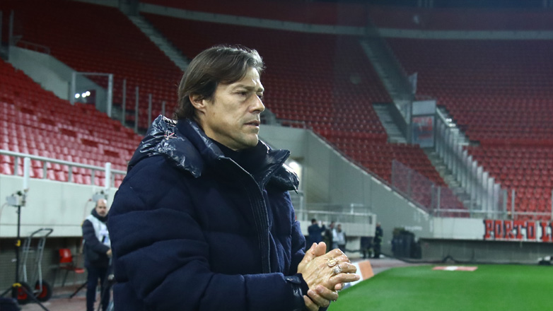 Αλμέιδα: «Δύσκολο να έρθει παίκτης τον Γενάρη-Η ΑΕΚ είναι καλά, είμαι εδώ που θέλω να είμαι» Αλμέιδα: «Δύσκολο να έρθει παίκτης τον Γενάρη-Η ΑΕΚ είναι καλά, είμαι εδώ που θέλω να είμαι»