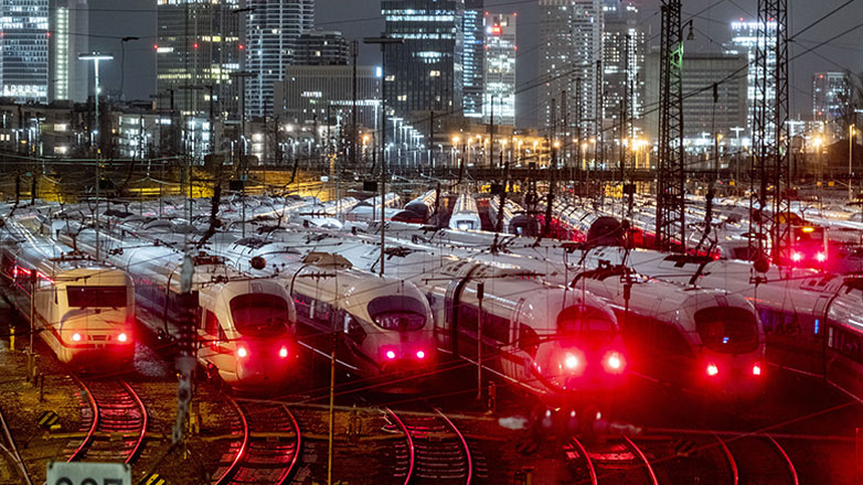 Γερμανία: Άρχισε η εξαήμερη απεργία στους σιδηροδρόμους