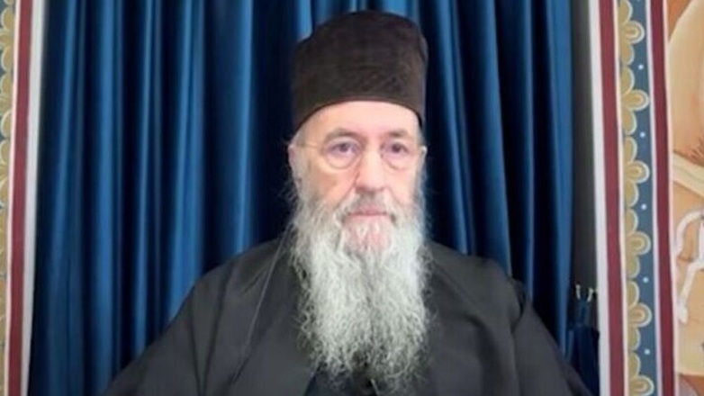 Μητροπολίτης Ναυπάκτου Ιερόθεος: «Θα μελετήσουμε αν θα βαπτίζονται τα παιδιά ομόφυλων»