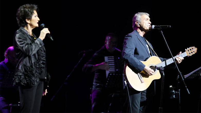 Γιώργος Νταλάρας: Οι δηλώσεις στο φινάλε των εμφανίσεων του μετά το ξέσπασμα κατά των δημοσιογράφων