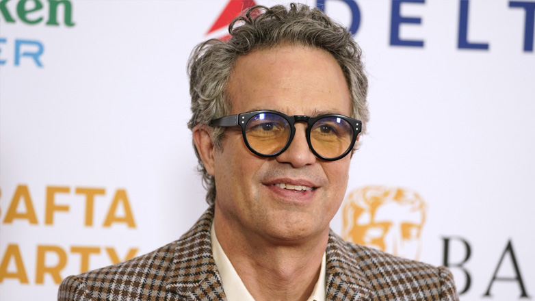 Ο Μαρκ Ράφαλο αποκάλυψε ότι είχε όγκο που παρέλυσε τη μία πλευρά του προσώπου του