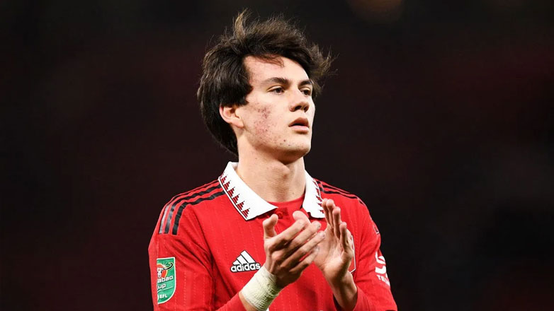 Γρανάδα, Ρόμα και Αϊντχόφεν θέλουν δανεικό τον Πελίστρι