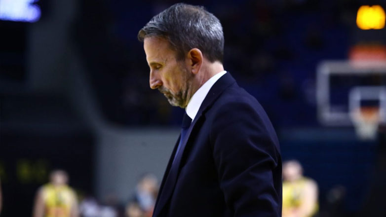 Ανακοινώνει το «διαζύγιο» με Πλάθα η ΑΕΚ