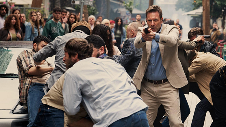 «Ελληνική Αποστολή»: Πρεμιέρα για την ταινία δράσης με τον Άαρον Έκχαρτ που γυρίστηκε στη Θεσσαλονίκη