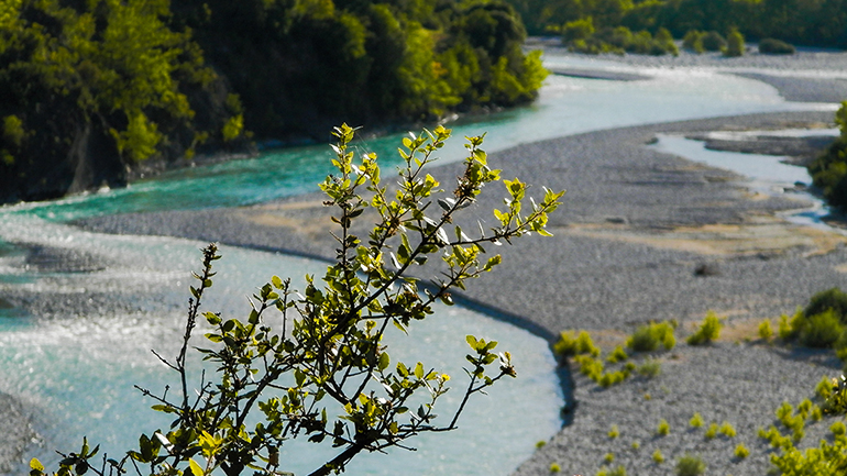 Μεσολόγγι: Αγνοείται άνδρας ο οποίος βούτηξε στον Αχελώο