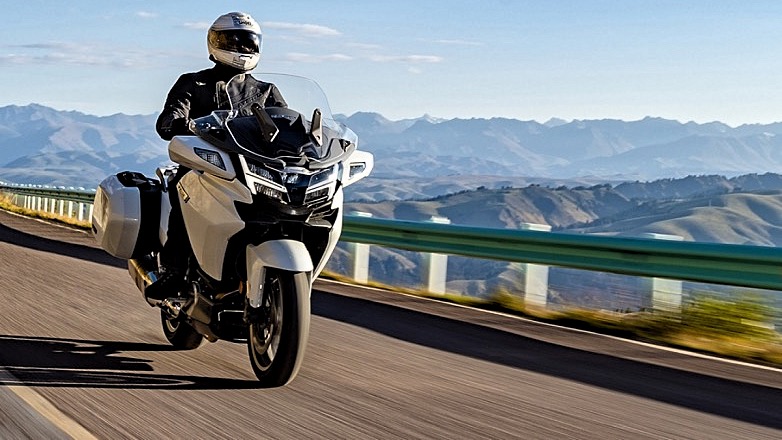 Τεχνολογία ενεργής ανάρτησης της CFMoto σαρώνει το δρόμο με κάμερες!