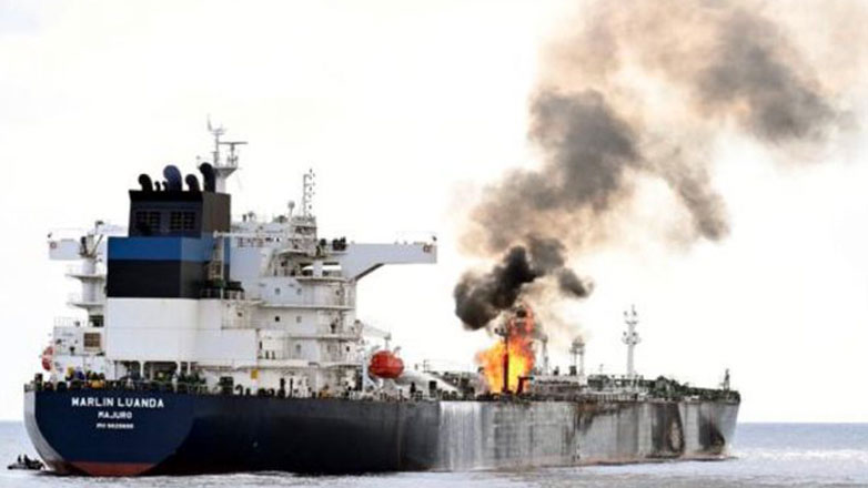 Κατασβέσθηκε η φωτιά στο πλοίο Marlin Luanda, τα μέλη του πληρώματος είναι ασφαλή
