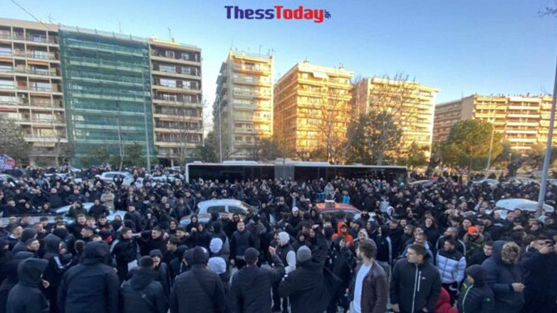 Συνοδεία των οπαδών της η αποστολή του ΠΑΟΚ στην Τούμπα