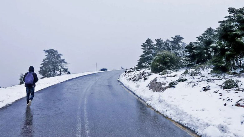 Έκλεισε η λεωφόρος Πάρνηθας