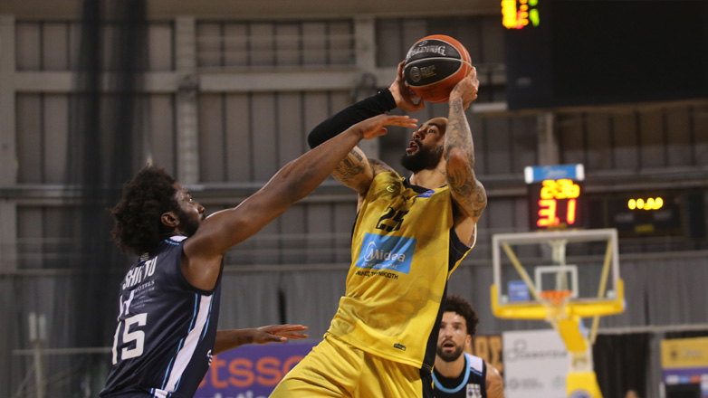 Με το… ψύχραιμο χέρι του Μπάνκστον ο Άρης υπέταξε τον Κολοσσό (98-91)