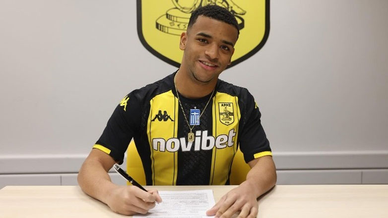 Μπένετ: «Θα βοηθήσω με όλες μου τις δυνάμεις να πετύχουμε τους στόχους μας»