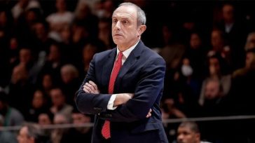 Μεσίνα: «Δείχνει… σχεδόν ανίκητος ο Παναθηναϊκός»