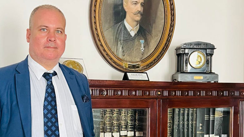 Σεξουαλική παρενόχληση, συκοφαντική δυσφήμιση και αποκατάσταση