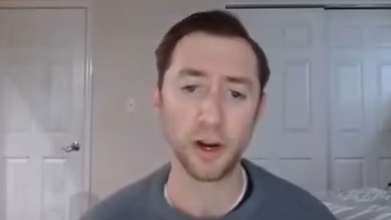 Αποκεφάλισε τον πατέρα του δείχνοντας το κομμένο κεφάλι στο YouTube!